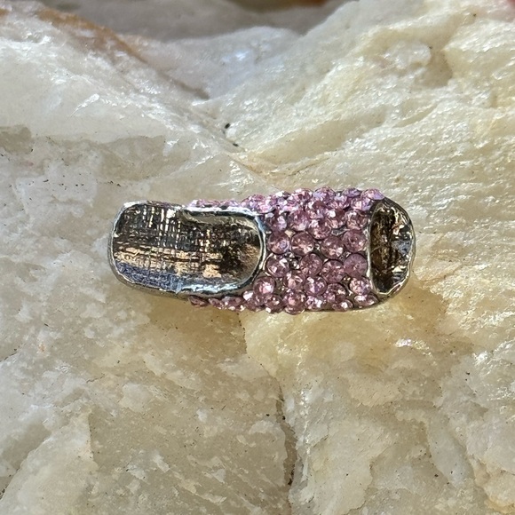 An Adorable Pink Rhinestones Sandal Brooch - Picture 5 of 12
